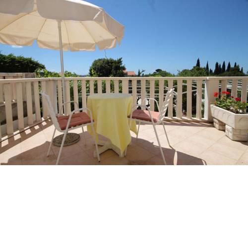 Twin Room Mlini 8835b