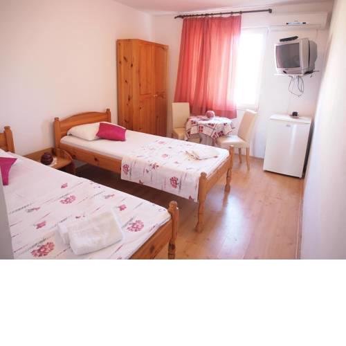 Twin Room Orebic 10191a