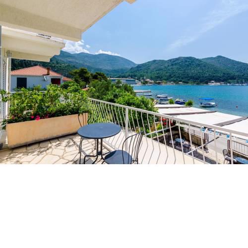 Twin Room Slano 8737a