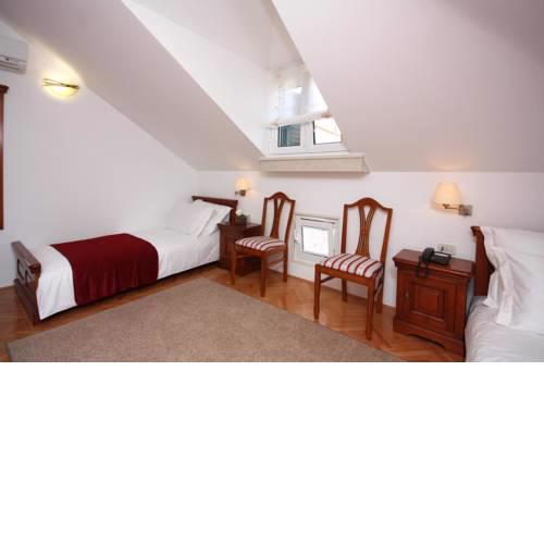Twin Room Tisno 3219g