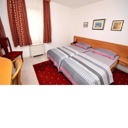 Twin Room Trogir 15155c