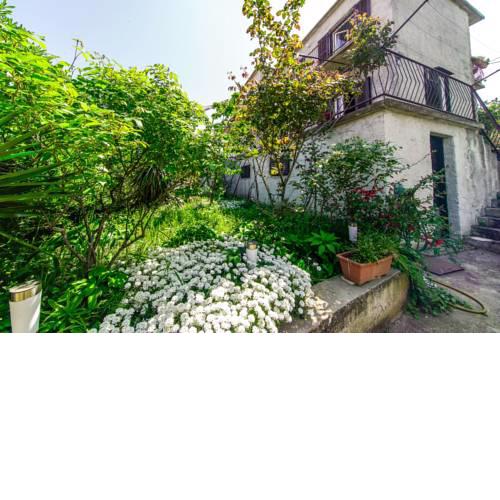 Two bedroom apartment Fani