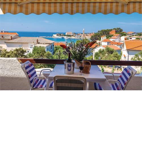 Two-Bedroom Apartment in Banjol