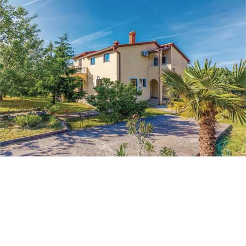 Two-Bedroom Apartment in Barban-Rebici
