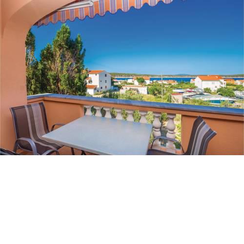 Two-Bedroom Apartment in Barbat