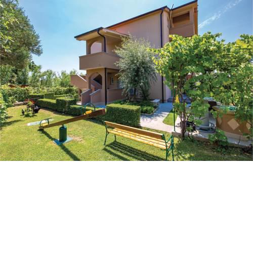 Two-Bedroom Apartment in Barbat