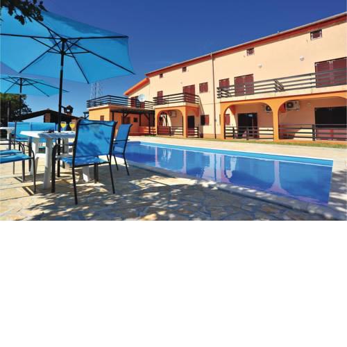 Two-Bedroom Apartment in Bilice
