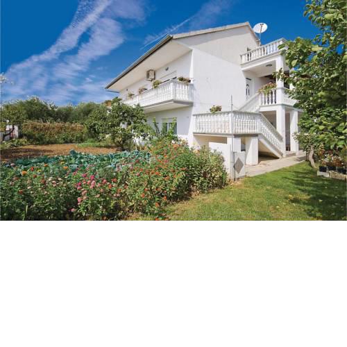 Two-Bedroom Apartment in Biograd