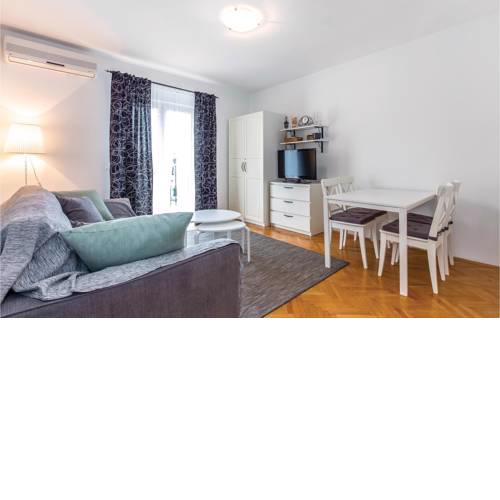 Two-Bedroom Apartment in Crikvenica