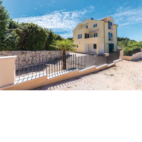 Two-Bedroom Apartment in Drage