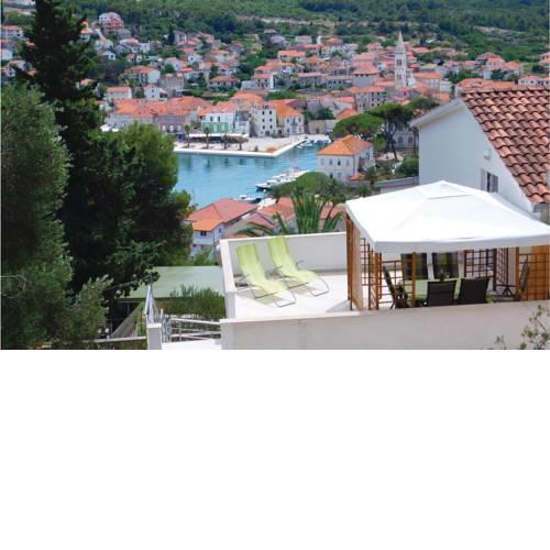 Two-Bedroom Apartment in Jelsa