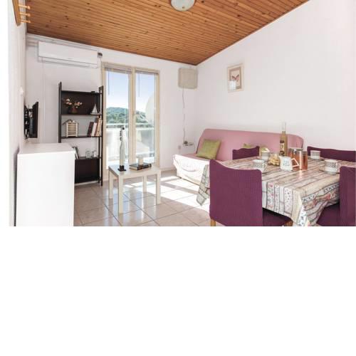 Two-Bedroom Apartment in Jezera