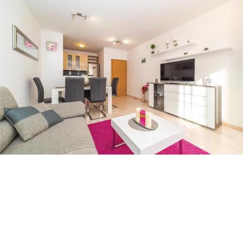 Two-Bedroom Apartment in Kastel Luksic