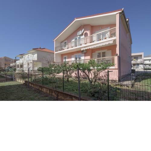 Two-Bedroom Apartment in Kastel Novi I