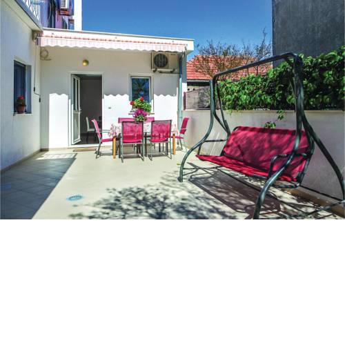 Two-Bedroom Apartment in Kastel Stafilic