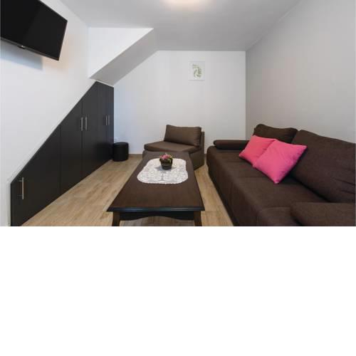 Two-Bedroom Apartment in Kastel Stari