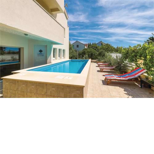 Two-Bedroom Apartment in Kastel Stari