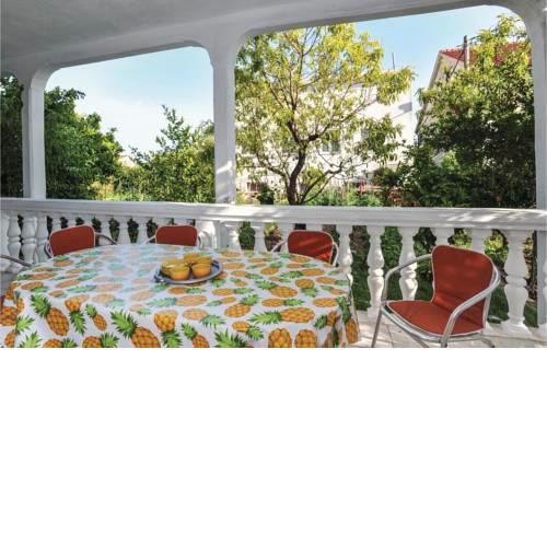 Two-Bedroom Apartment in Kastel Stari
