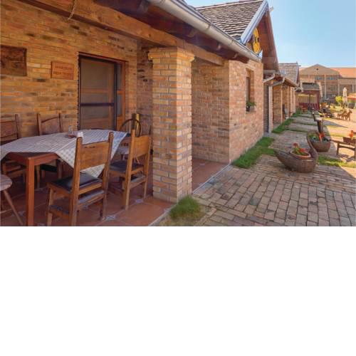 Two-Bedroom Apartment in Kopacevo