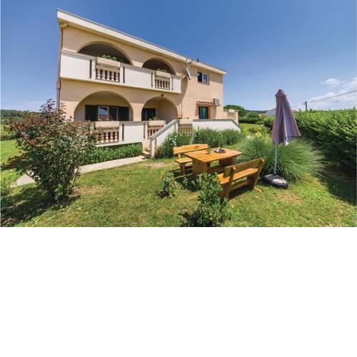 Two-Bedroom Apartment in Ljubac