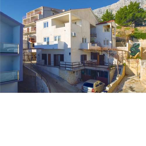 Two-Bedroom Apartment in Lokva Rogoznica
