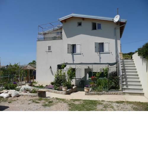 Two-Bedroom Apartment in Lopar IV