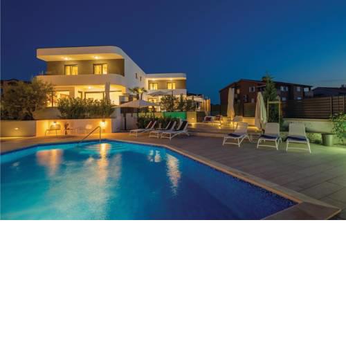 Two-Bedroom Apartment in Malinska