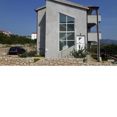 Two-Bedroom Apartment in Maslenica I