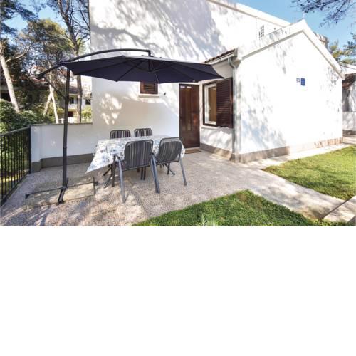 Two-Bedroom Apartment in Necujam
