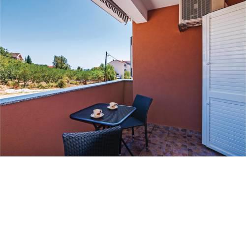 Two-Bedroom Apartment in Pakostane