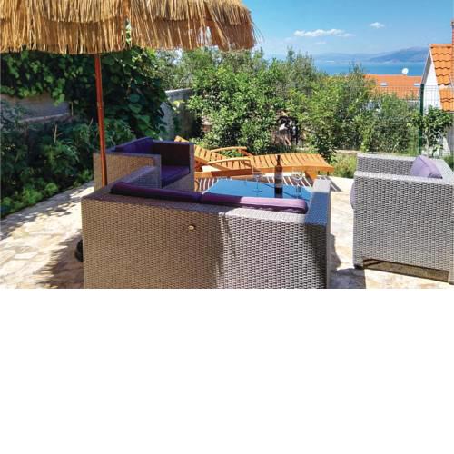 Two-Bedroom Apartment in Postira