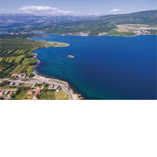 Two-Bedroom Apartment in Pridraga