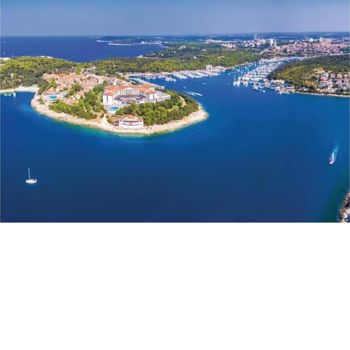 Two-Bedroom Apartment in Pula