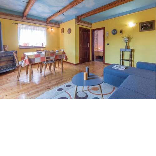 Two-Bedroom Apartment in Pula