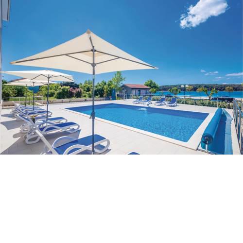 Two-Bedroom Apartment in Punat