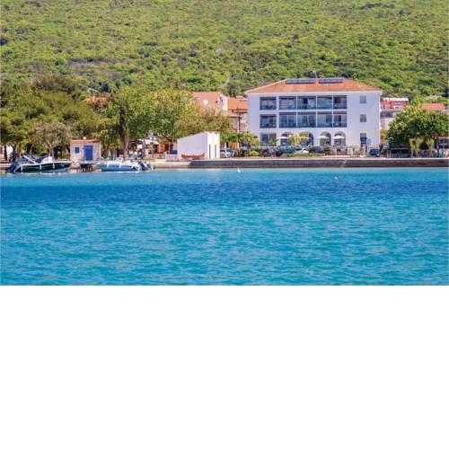 Two-Bedroom Apartment in Punat