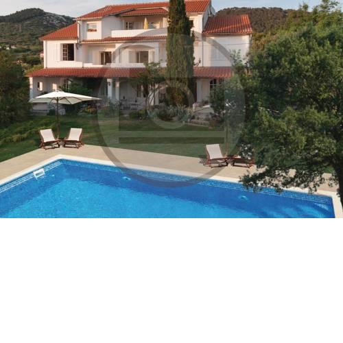 Two-Bedroom Apartment in Rab XV