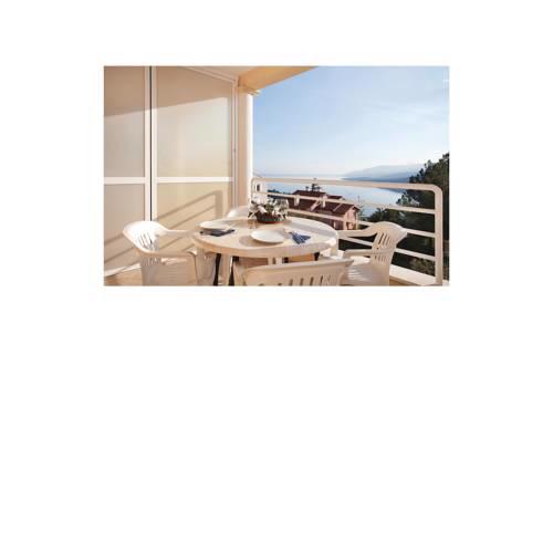 Two-Bedroom Apartment in Rabac