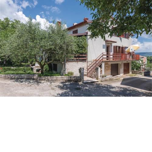 Two-Bedroom Apartment in Rakalj