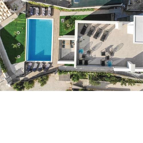 Two-Bedroom Apartment in Razanj