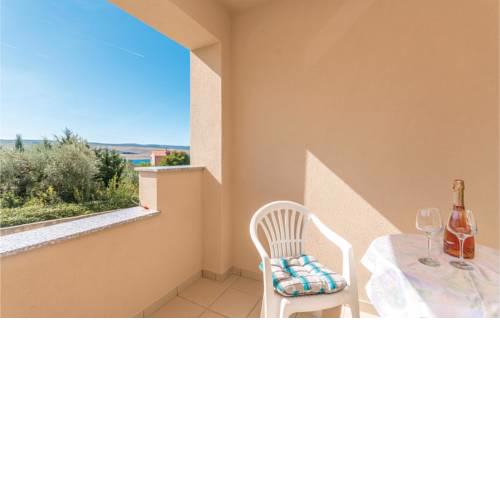 Two-Bedroom Apartment in Rovanjska