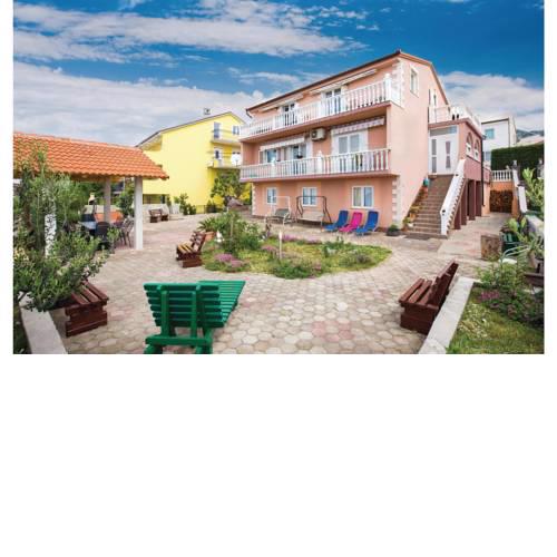 Two-Bedroom Apartment in Senj