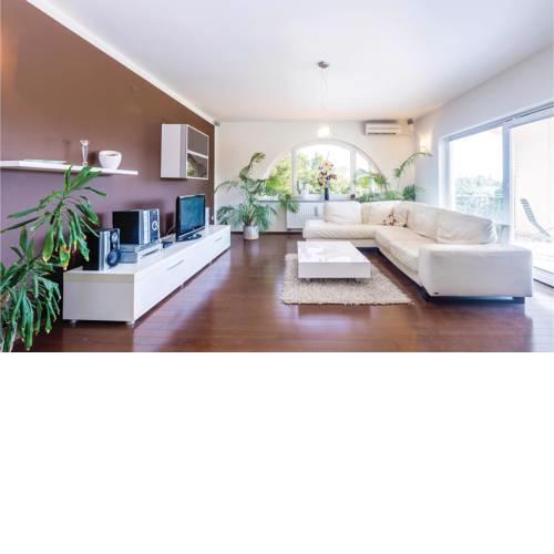 Two-Bedroom Apartment in Silo