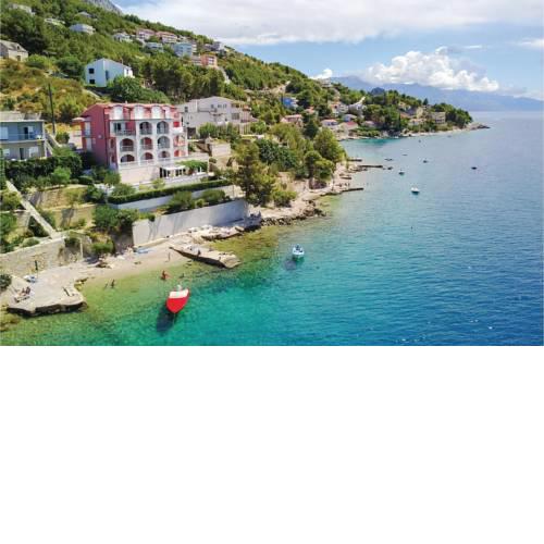 Two-Bedroom Apartment in Stanici