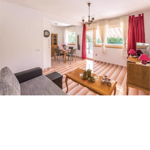 Two-Bedroom Apartment in Tucepi