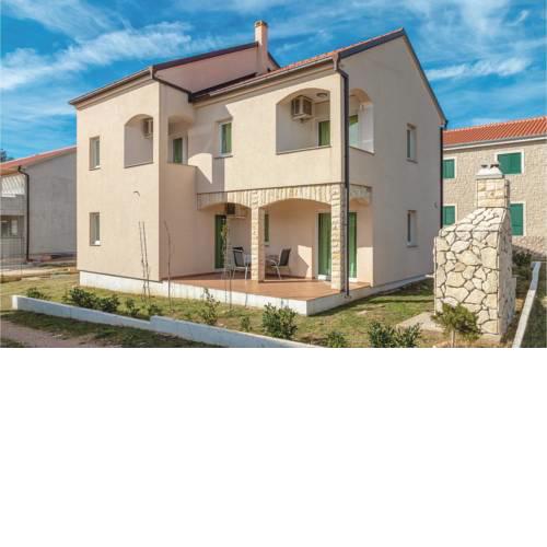 Two-Bedroom Apartment in Ugljan