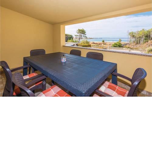 Two-Bedroom Apartment in Vir