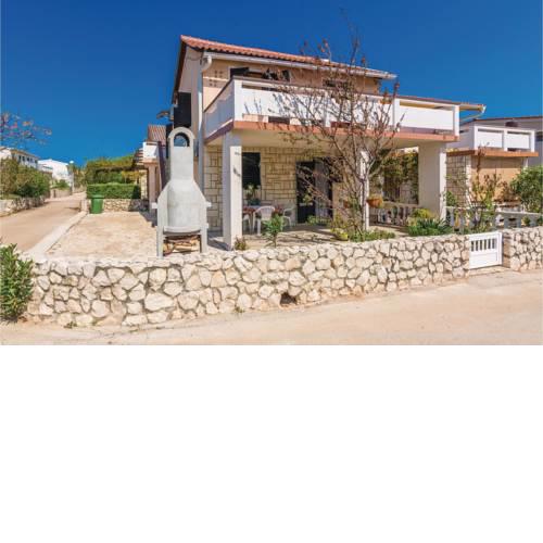 Two-Bedroom Apartment in Vir