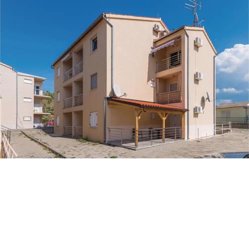 Two-Bedroom Apartment in Zaboric