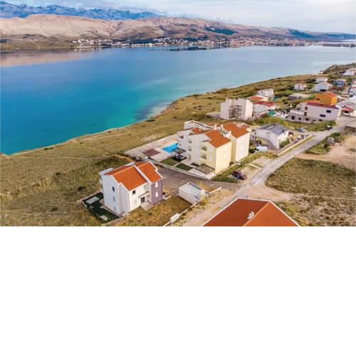 Two-Bedroom Apartment with Sea View in Pag